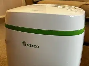 Replacing capacitor for compressor