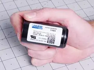 Comment décharger un condensateur dans un appareil de grande taille