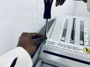 Comment nettoyer une machine à plier Martin Yale 1611