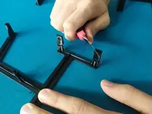 Préparation des grilles pour montage dans les boitiers