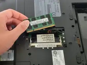Remplacement de la RAM du Toshiba Satellite A210