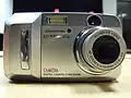 Olympus D-595 Zoom = Olympus C-500Z (17 février 2005)
